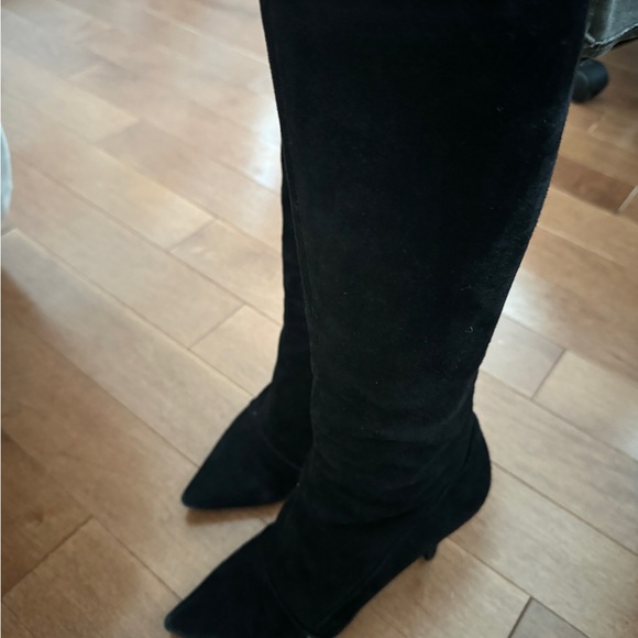 Authentic LV boots 9.8/10 new - Picture 5 of 11